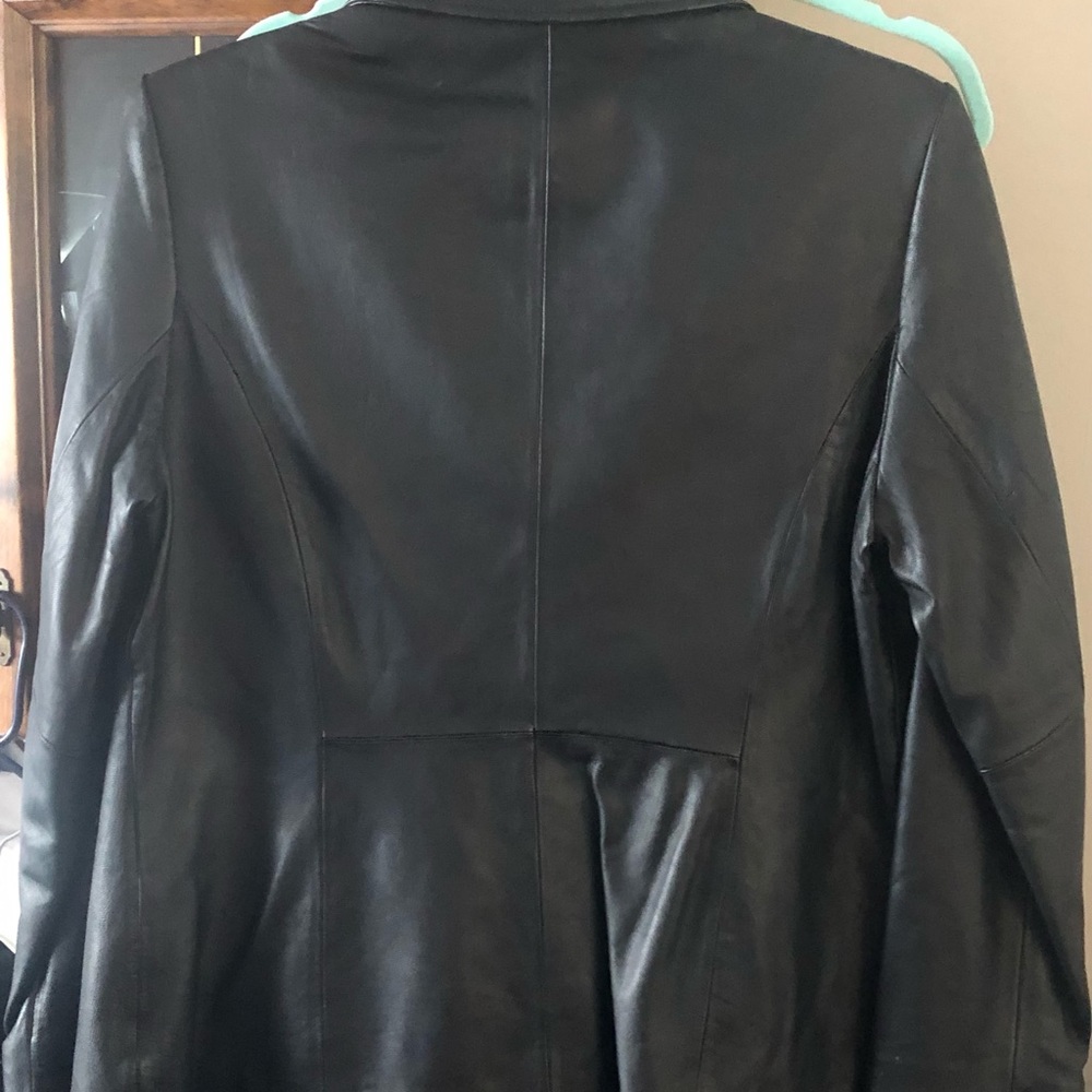 Leather jacket - Picture 2 of 3